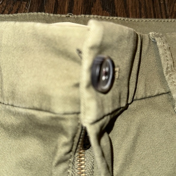 Loft girlfriend Chino size 8 petite Olive Green Casual Pants with raw hem - Picture 5 of 8